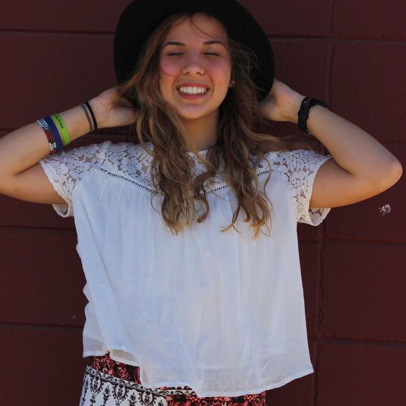 Meet your Posher, Emma jo - Picture 1 of 1